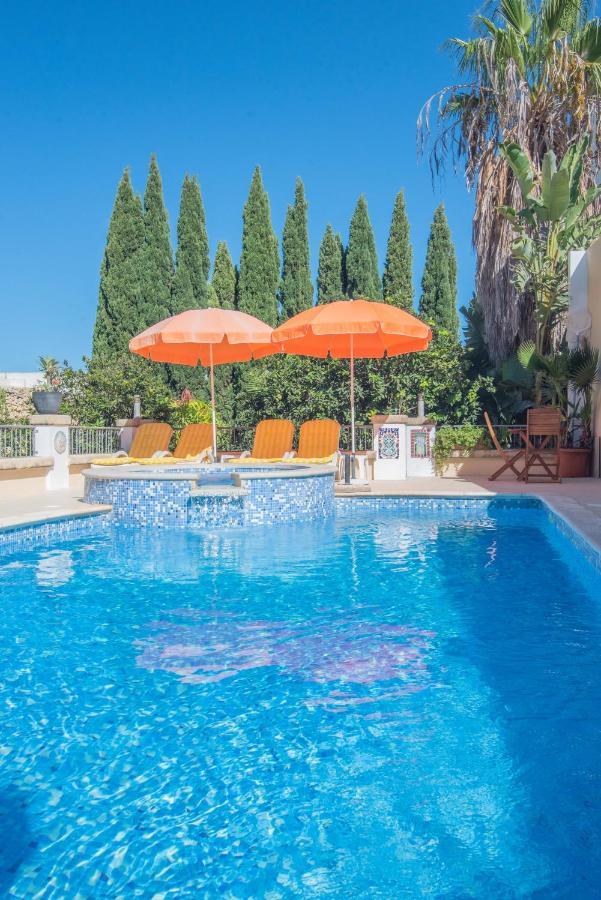Central Villa Flatlet With Pool - Free Parking And Wifi Lija Ngoại thất bức ảnh