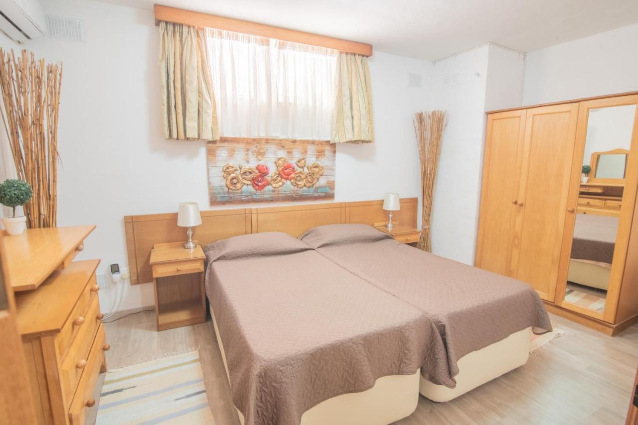 Central Villa Flatlet With Pool - Free Parking And Wifi Lija Ngoại thất bức ảnh