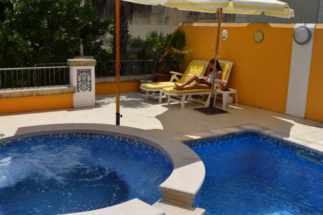 Central Villa Flatlet With Pool - Free Parking And Wifi Lija Ngoại thất bức ảnh